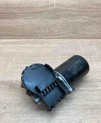 Audi A6 S6 C5 4B Wiper motor 4B1955113 0390241140