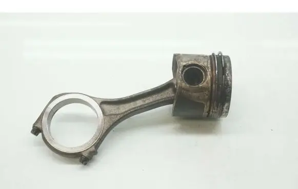 Volkswagen Touareg III Piston with connecting rod 