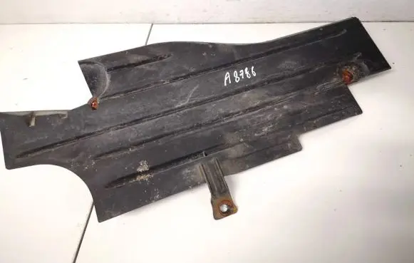 Ford Focus Engine splash shield/under tray