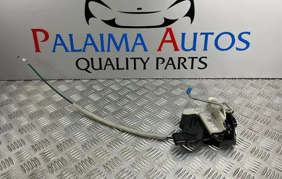 KIA Rio Front door lock