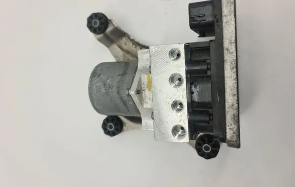 BMW 7 G11 G12 ABS Pump 6887501
