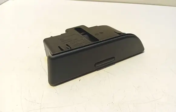 Volkswagen PASSAT B6 Rear door ashtray 3C4857302