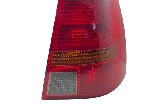 Volkswagen Golf IV Rear/tail lights 1J9945075P 28430006 1J9945258A