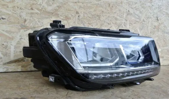 Volkswagen Tiguan Headlight/headlamp 5NB941036D