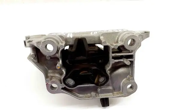 Opel Corsa F Gearbox mount 9824184280 4A109760