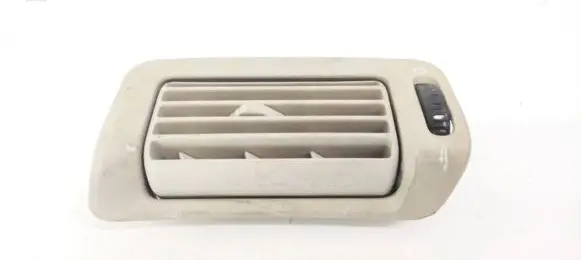 Volvo XC90 Dash center air vent grill