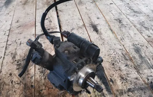 Toyota Aygo AB10 Fuel injection high pressure pump 9658176080