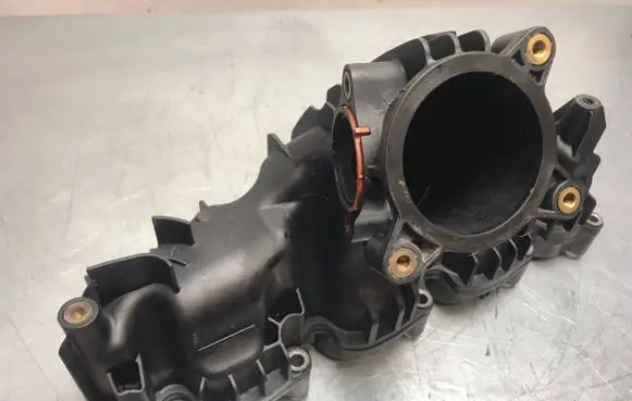 Volkswagen Transporter - Caravelle T5 Intake manifold 03L129711P