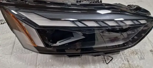 Audi A5 Headlight/headlamp 8W6941086F