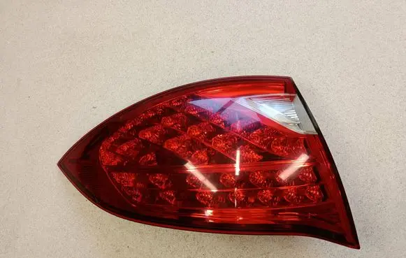 Porsche Cayenne (92A) Rear/tail lights 7P5945095T 89090747