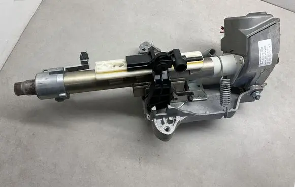 Mercedes-Benz C W204 Steering wheel axle 1695452932 400391355022 33520101