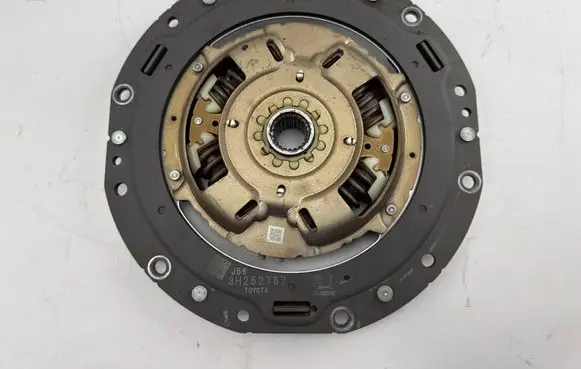 Toyota Yaris Cross Clutch pressure plate 3H252767