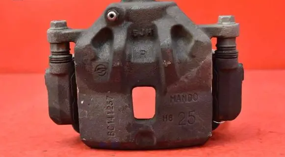 SsangYong Tivoli Front brake caliper BC141257