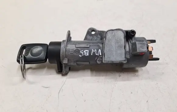 Volkswagen PASSAT B5 Ignition lock 4B0905851C