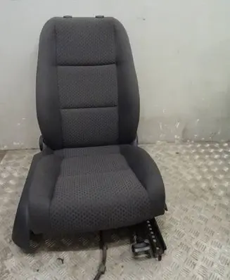 Volkswagen Touran I Front passenger seat