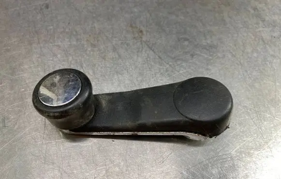 Audi A4 S4 B5 8D Rear door window winding handle 
