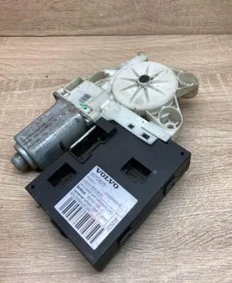 Volvo V50 Front door window regulator motor 30737675 5WK11431K