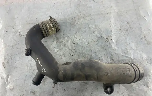 Volkswagen Polo IV 9N3 Air intake duct part 6Q0129654 6Q0129654BD