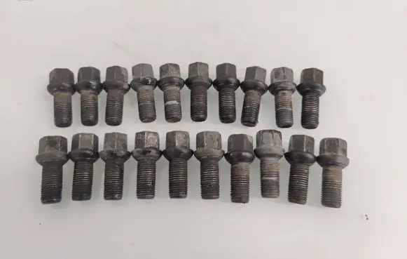 Volkswagen Caddy Nuts/bolts 