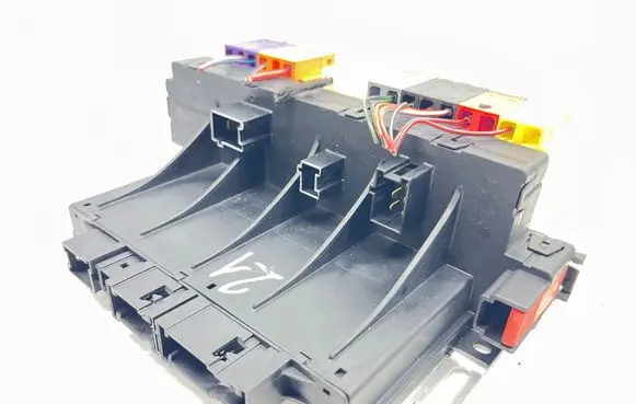 Mercedes-Benz S W220 Fuse module A0295450432