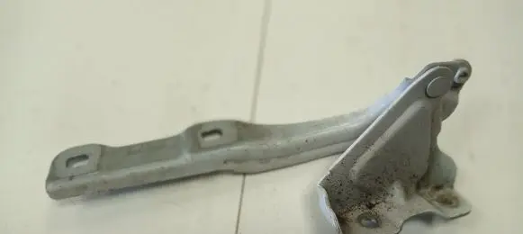 Buick Encore I Engine bonnet/hood hinges 95421580