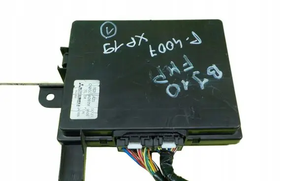 Peugeot 4007 Climate control unit 7820A425 XP19