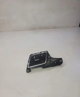 Audi A8 S8 D4 4H Dashboard side air vent grill/cover trim 4H1820901A