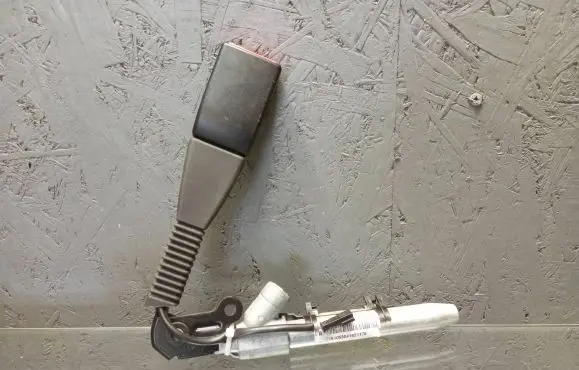 BMW X5 E70 Front seatbelt 305536910AC 0005SKA