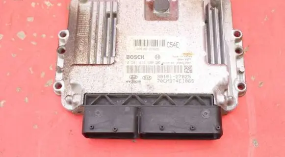 Hyundai Santa Fe Engine control unit/module ECU 39101-27825