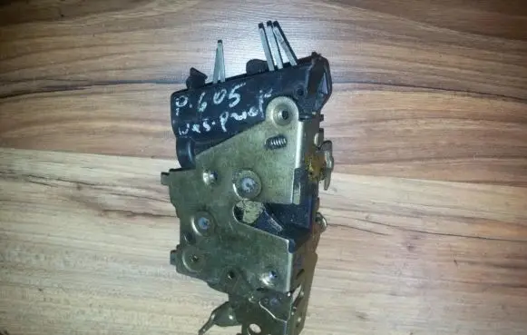 Peugeot 605 Front door lock
