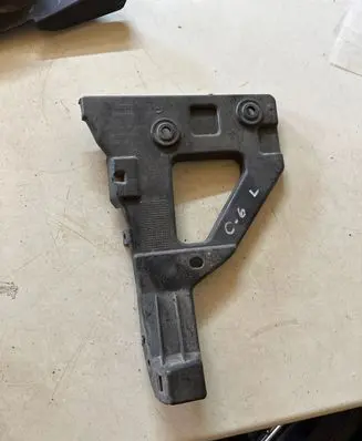 Audi A6 S6 C6 4F Fender mounting bracket 4F0807227