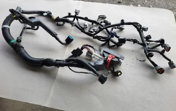 Mitsubishi Outlander Engine installation wiring loom