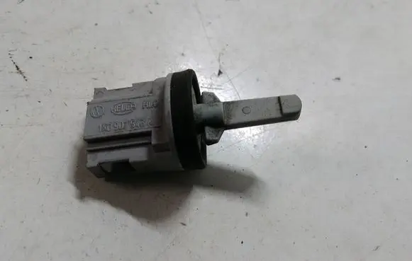 Volkswagen Touran I Interior temperature sensor 1K0907543A