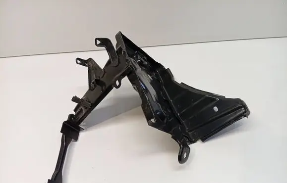 Toyota Yaris Battery box tray 