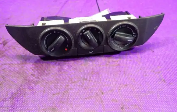 Volkswagen Polo Interior fan control switch 6Q0819045P