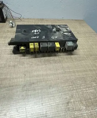 Mercedes-Benz E W211 Comfort/convenience module 2115452101 5DK00804750