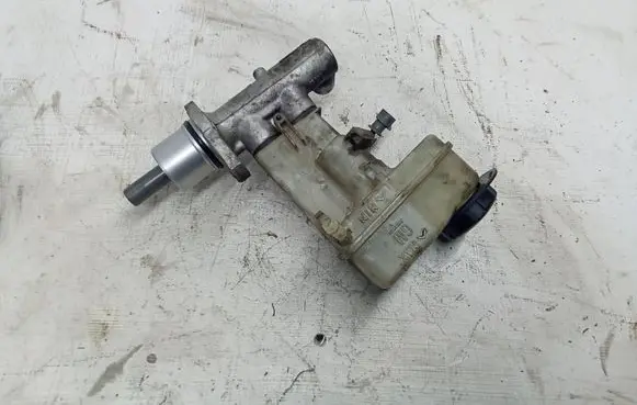 Opel Vectra C Master brake cylinder 320670693