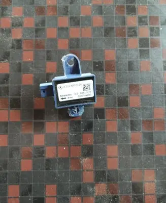 Mercedes-Benz E C207 W207 Airbag deployment crash/impact sensor A2128205026 5WK43873