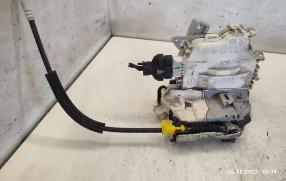Audi A5 8T 8F Coupe door lock (next to the handle) 8J2837015C