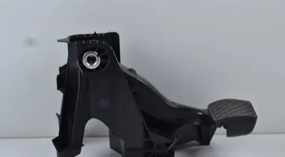 Volkswagen Golf VII Brake pedal 5Q1723058BN 070220