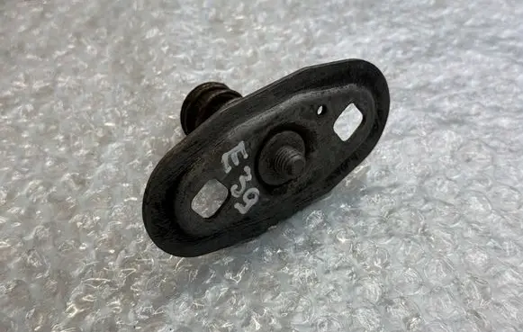 BMW 5 E39 Engine bonnet/hood lock/latch loop/hook 