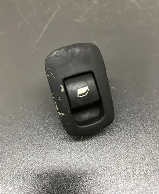 Citroen C4 I Picasso Electric window control switch 96639378ZD