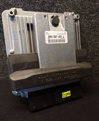 Audi Q5 SQ5 Engine control unit/module 8R0907401J