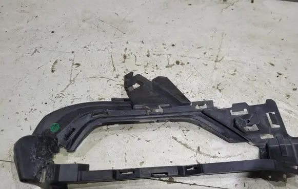 Volvo S90, V90 Fog light bracket 31383905
