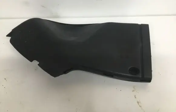 Audi A4 S4 B6 8E 8H Air intake duct part 8E0129618L