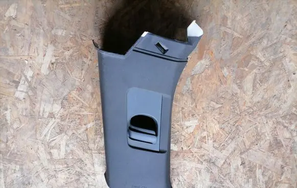 Volvo XC90 (C) pillar trim 31389171 31363591