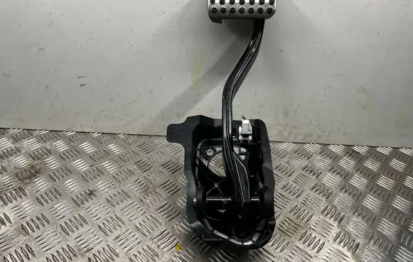 Mercedes-Benz GLC X253 C253 Brake pedal A2052920308 A2052920507 A2222940001