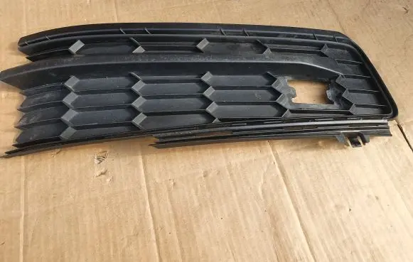 Skoda Kodiaq Front bumper lower grill 565807367