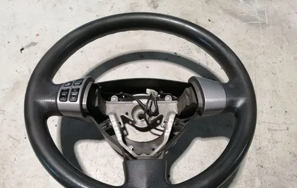 Suzuki Swift I Steering wheel