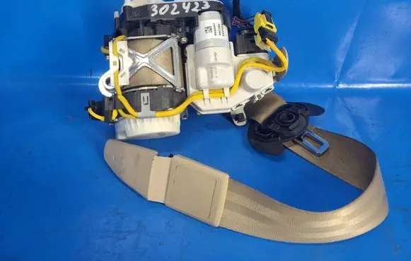 Audi A6 S6 C7 4G Front seatbelt 4G8857705CDBG